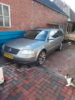 Volkswagen Passat 1.6 Variant 75KW 2004 Grijs loop of sloop, 4 cilinders, Zilver of Grijs, Passat, 1329 kg