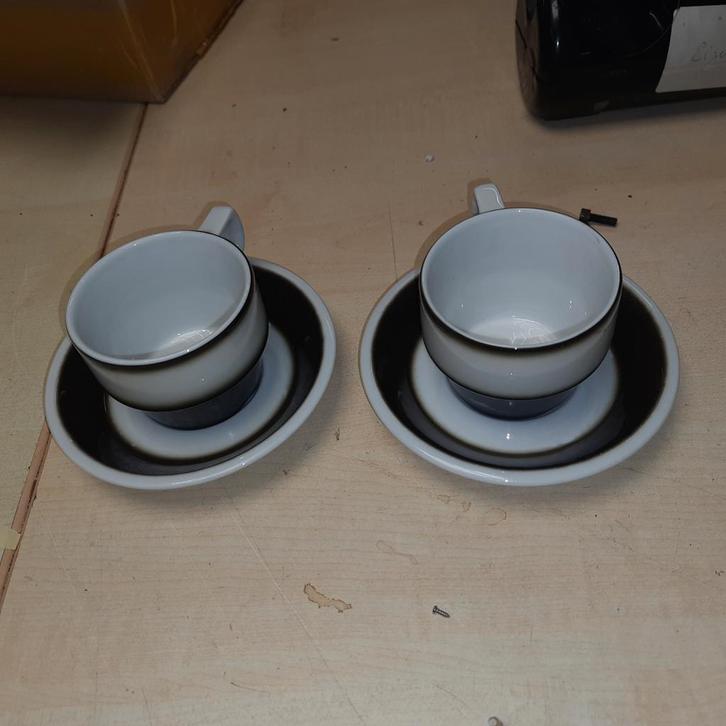 Royal Mosa Maastricht kop en schotels wit met zwarte rand., Huis en Inrichting, Keuken | Servies, Gebruikt, Kop(pen) en/of Schotel(s)