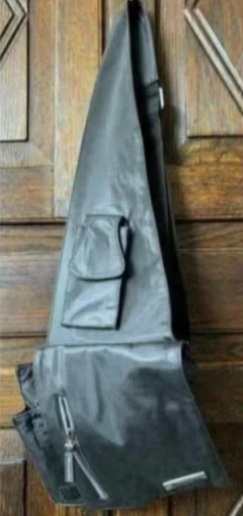 Zwarte schoudertas, handtas Alessandro, veel vakjes; 20x20, Sieraden, Tassen en Uiterlijk, Tassen | Damestassen, Zo goed als nieuw