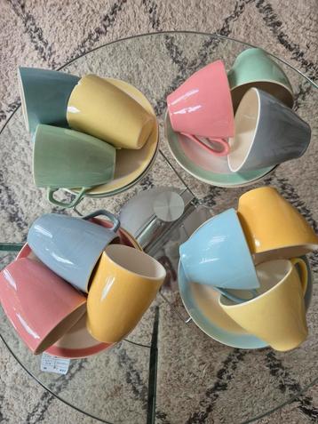 Pastel regout sphinx kop en schotel servies  beschikbaar voor biedingen
