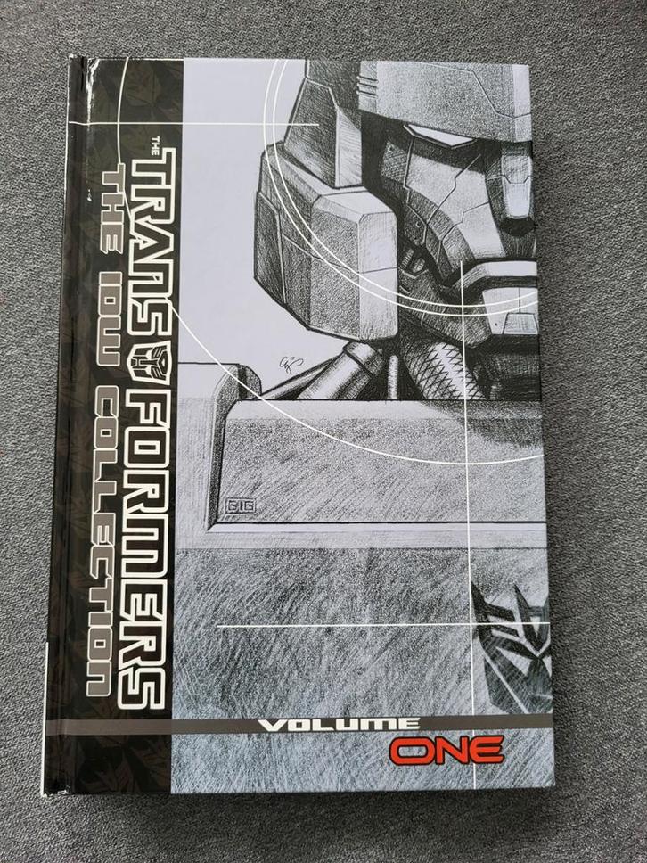 Transformers IDW, Phase 1 Vol. 1, Boeken, Strips | Comics, Zo goed als nieuw, Ophalen of Verzenden