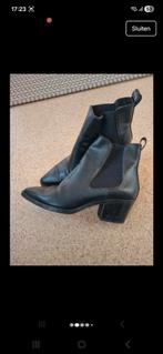 Leuke hakken, Kleding | Dames, Schoenen, Ophalen of Verzenden, Zo goed als nieuw, Zwart