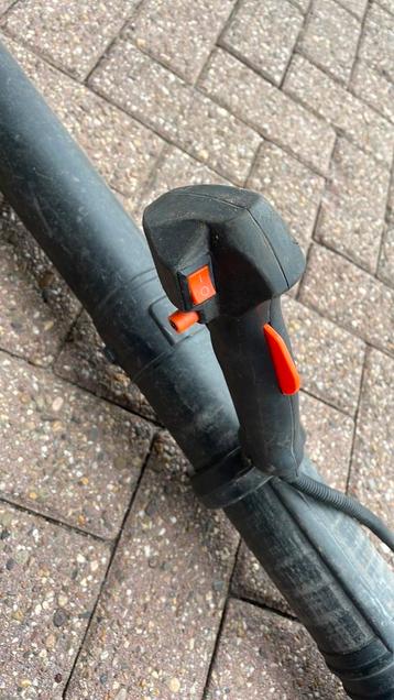 Rug gedragen benzine bladblazer 63 cc beschikbaar voor biedingen