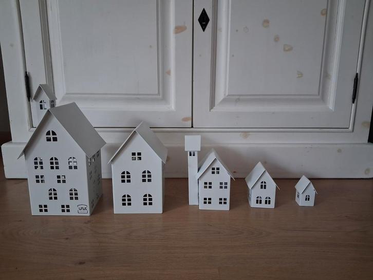 Decoratie huisjes (5 stuks) van metaal, Huis en Inrichting, Woonaccessoires | Overige, Zo goed als nieuw, Ophalen of Verzenden
