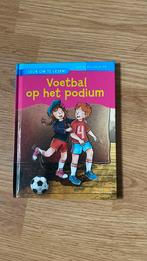 Voetbal op het podium AVI4 / E4, Zo goed als nieuw, Ophalen