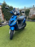 Zeer nette piaggio zip 50cc 4t carburateur, Fietsen en Brommers, Scooters | Piaggio, Ophalen, Zo goed als nieuw, Benzine, Zip