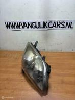 Koplamp rechts Toyota Avensis Verso (01-'06, Gebruikt, Toyota, Ophalen of Verzenden, Toyota