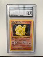 CGC 5.5 Ninetales 1st edition Base Set, Hobby en Vrije tijd, Verzamelkaartspellen | Pokémon, Ophalen, Zo goed als nieuw, Losse kaart