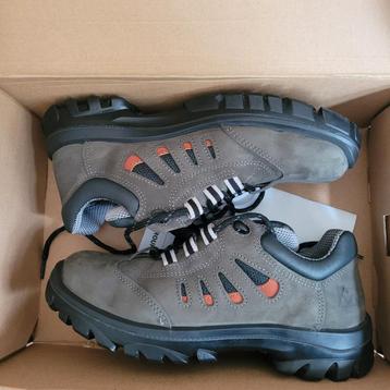 Werk schoenen (NIEUW) beschikbaar voor biedingen