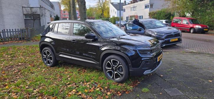 Jeep Avenger 54 kWh 156pk Aut 2023 Zwart, Auto's, Jeep, Particulier, Avenger, 360° camera, ABS, Adaptieve lichten, Adaptive Cruise Control