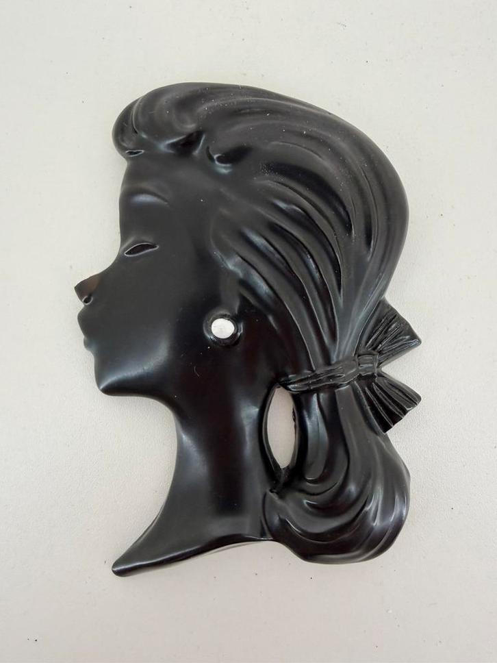 Vintage wandmasker – retro jaren ’50 meisje, Verzamelen, Beelden en Beeldjes, Zo goed als nieuw, Hummel, Ophalen of Verzenden