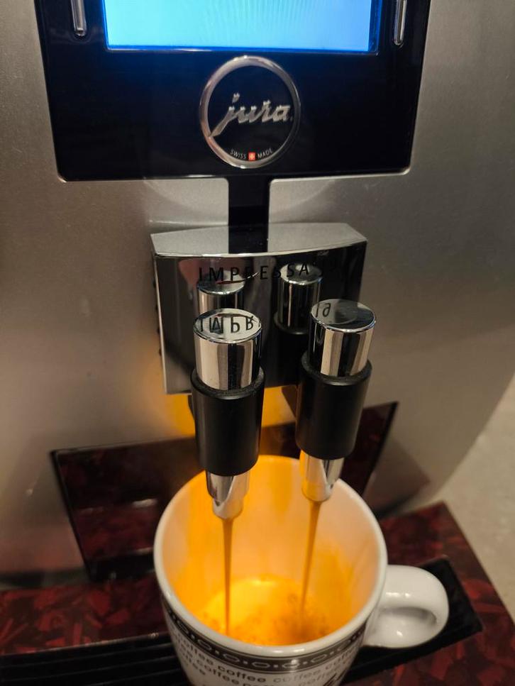 Jura j9. 3 refurbished nette staat, Witgoed en Apparatuur, Koffiezetapparaten, Refurbished, Koffiemachine, Ophalen of Verzenden