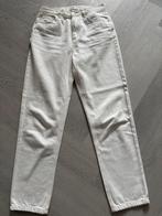 Mooie witte mom jeans Pull & Bear mt 38, Kleding | Dames, Spijkerbroeken en Jeans, Wit, Ophalen of Verzenden, Zo goed als nieuw