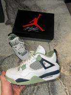 Jordan 4 seafoam, Ophalen of Verzenden, Zo goed als nieuw, Sneakers of Gympen