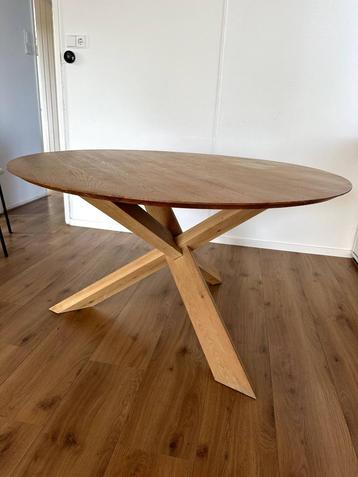Eettafel Ethnicraft Circle 136 cm beschikbaar voor biedingen
