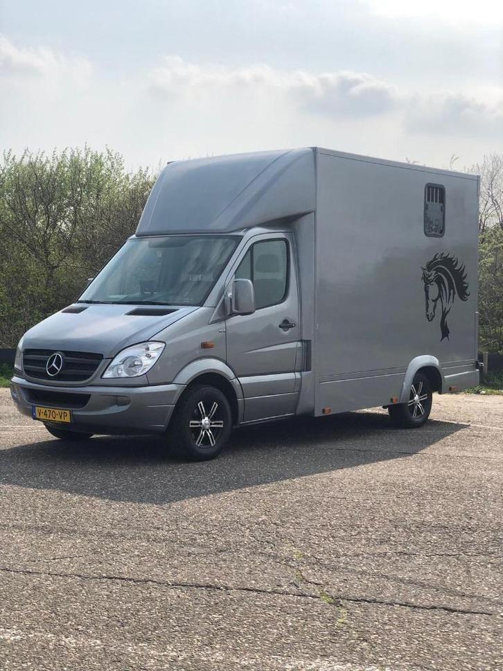 Zeer mooie paardenvrachtwagen rijbewijs B Mercedes Sprinter, Dieren en Toebehoren, Paarden en Pony's | Trailers en Aanhangwagens