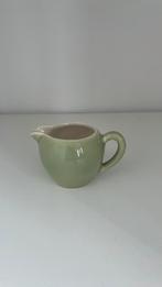 Klein groen melkkannetje keramiek, Ophalen of Verzenden