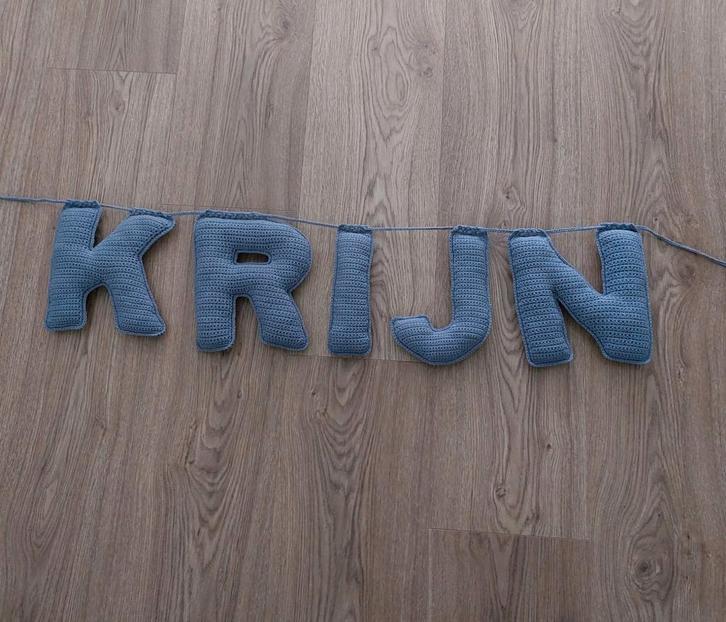 Gehaakte naamslinger., Kinderen en Baby's, Kinderkamer | Inrichting en Decoratie, Nieuw, Wanddecoratie, Ophalen of Verzenden