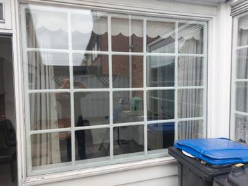 Inzet ruitjes voor verschillende formaat ramen. beschikbaar voor biedingen