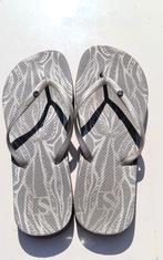 Slippers maat 40, Slippers, Ophalen of Verzenden, Zo goed als nieuw, Grijs