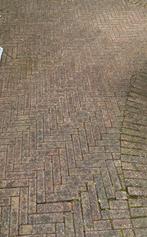 GRATIS! Waaltjes - +- 25 m2, Tuin en Terras, Ophalen, Gebruikt, Klinkers, 10 m² of meer
