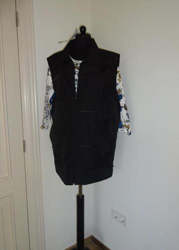 NIEUW Maat 42/44 Gevoerde Bodywarmer Zwart met Applicaties,  beschikbaar voor biedingen