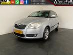 Skoda Fabia 1.2-12V Tour.Cruise. Clima! (bj 2009), Auto's, Skoda, Voorwielaandrijving, Gebruikt, 1198 cc, Bedrijf