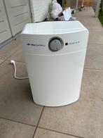 Itho daalderop close—in 10 3 jaar oud, Doe-het-zelf en Verbouw, Geisers en Boilers, Ophalen, Boiler, Minder dan 20 liter, Minder dan 3 jaar oud