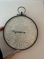 Wandklok 'Theatre Paris', Huis en Inrichting, Woonaccessoires | Klokken, Ophalen of Verzenden, Zo goed als nieuw, Analoog, Wandklok