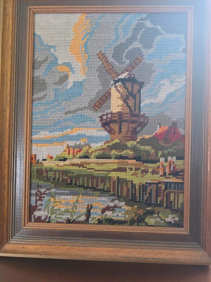 Geborduurd Schilderij Molenlandschap, Antiek en Kunst, Kunst | Etsen en Gravures, Ophalen of Verzenden