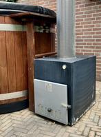 Hottub houtkachel Kerami 48 KW, Tuin en Terras, Ophalen, Gebruikt, Vast