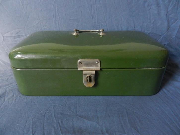 Vintage Reseda donker groen email broodtrommel b 47,5 fraai, Huis en Inrichting, Keuken | Keukenbenodigdheden, Zo goed als nieuw