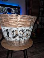Vintage Rotan Mand - Decoratief. 33 cm hoog, Ophalen of Verzenden