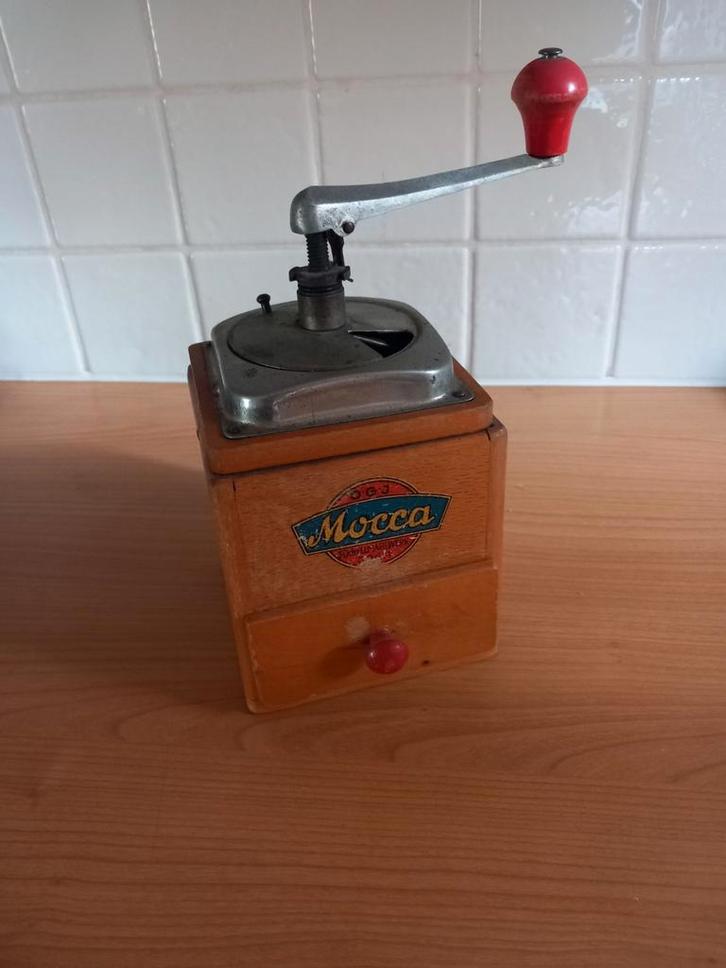 Vintage Mocca Koffiemolen, Antiek en Kunst, Antiek | Keukenbenodigdheden, Ophalen of Verzenden