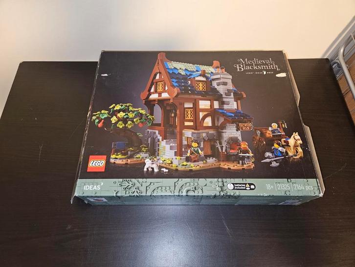 Lego 21325 Medieval Blacksmith - Alleen de doos!, Kinderen en Baby's, Speelgoed | Duplo en Lego, Ophalen