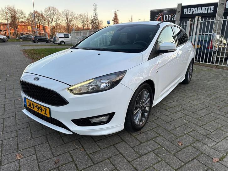 Ford FOCUS 1.0 First Edition, Auto's, Ford, Te koop, Focus, ABS, Airbags, Airconditioning, Bluetooth, Boordcomputer, Centrale vergrendeling