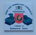 Tegeltje Opleidingscentrum Infanterie, Verzamelen, Militaria | Algemeen, Ophalen of Verzenden, Landmacht, Nederland, Kunstobject