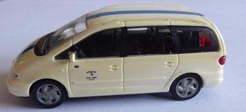 Rietze Politieauto Belgie stad Gent - VW Sharan wit in OVP beschikbaar voor biedingen