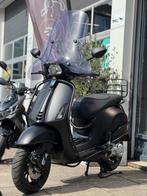 Vespa Sprint Notte Snorscooter 831KM OUD!, Ophalen