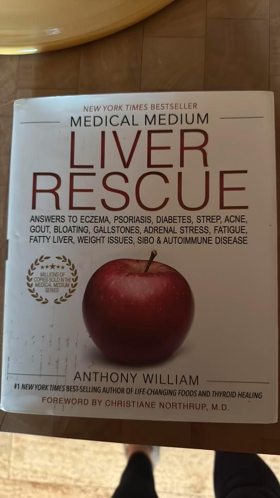 Medical  medium liver rescue (Engelse versie), Boeken, Gezondheid, Dieet en Voeding, Zo goed als nieuw, Ophalen of Verzenden