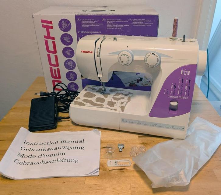 Naaimachine Necchi 215A-L LE met servicebeurt, Hobby en Vrije tijd, Naaimachines en Toebehoren, Gebruikt, Naaimachine, Overige merken