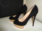 CHARLOTTE OLYMPIA zwarte suede pumps, Zwart, Nieuw, Ophalen of Verzenden, Pumps