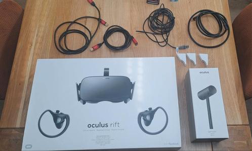 Oculus Rift CV1 incl. Extra sensor & veel andere accessoires, Spelcomputers en Games, Virtual Reality, Gebruikt, Pc, Ophalen of Verzenden
