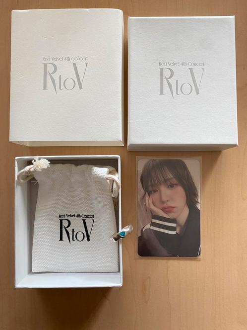 Red velvet concert ring merch kpop Wendy, Verzamelen, Muziek, Artiesten en Beroemdheden, Ophalen of Verzenden