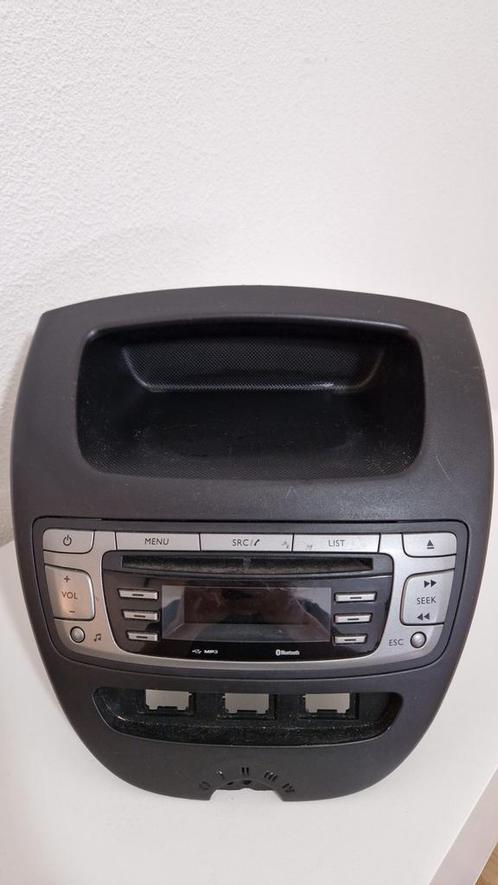 Origineel Radio/CD speler citroën, peugeot 107, toyota aygo, Auto diversen, Autoradio's, Gebruikt, Ophalen of Verzenden