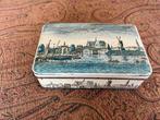 Verkade blik met haven, kerk en molen, Verzamelen, Blikken, Ophalen of Verzenden, Gebruikt, Koek(jes), Verkade