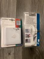 Platte stekker en stekker met dimmer. Nog in verpakking., Doe-het-zelf en Verbouw, Elektra en Kabels, Ophalen of Verzenden, Nieuw