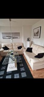 Fossiele meubels buitenkansje compleet staat in Hellevoetslu, Ophalen