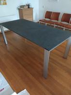 Moderne uitschuifbare eettafel, Ophalen