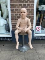 Zittende New John Nissen Mannequins etalagepop paspop kind, ., Nieuw, Ophalen of Verzenden, .